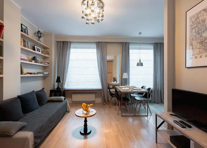 Cozy, Bright Apartment, Garage, Mokotow